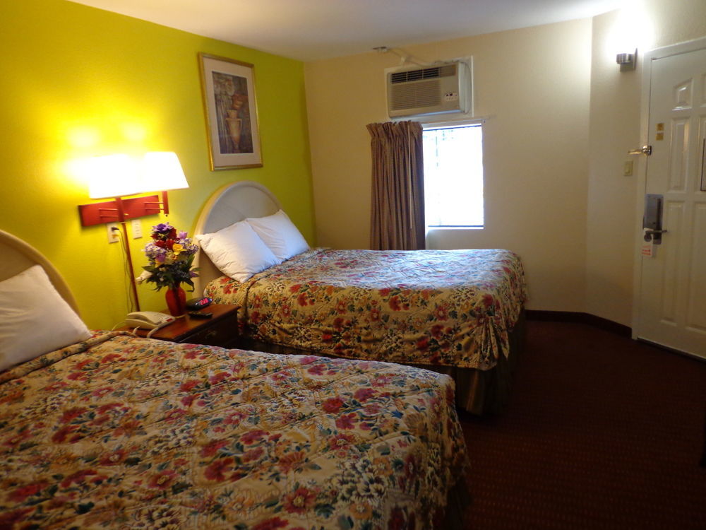 Economy Inn Express Warren Экстерьер фото